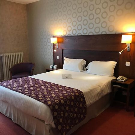 Logis Hotel & Restaurant La Paix Le Nouvion-en-Thierache 外观 照片