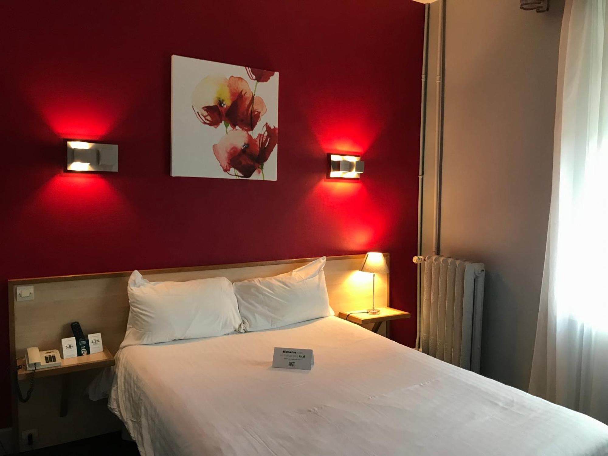 Logis Hotel & Restaurant La Paix Le Nouvion-en-Thierache 外观 照片
